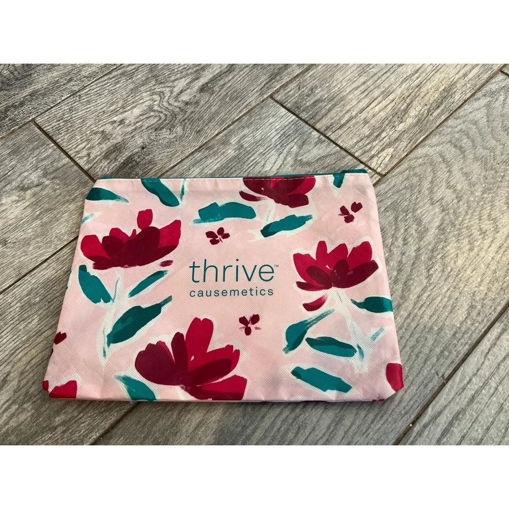 Thrive Cosmetics Makeup Bag Throw Kindness Around Like‎ Confetti NWT Travel Case